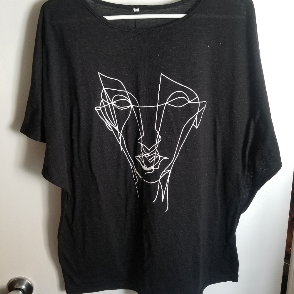 Graphic Line Drawing Tee